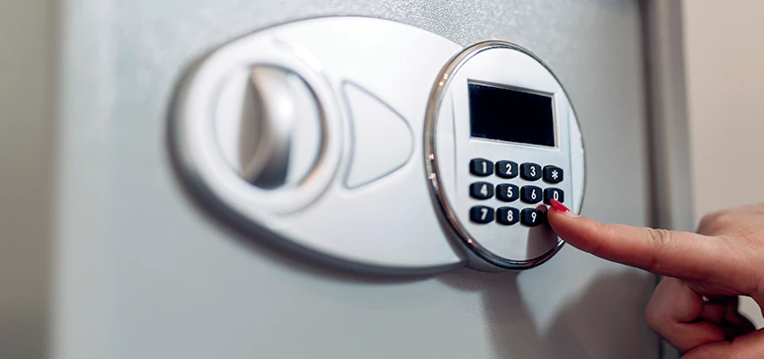 Jewelry Safe Cracking in Burlingame, California